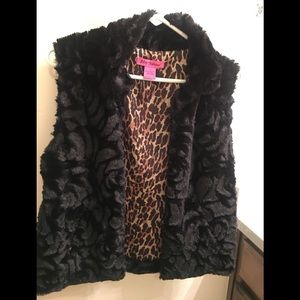 Betsey Johnson faux fur vest